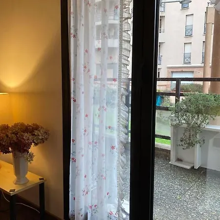 T3 - 62m2 - Parking Prive - Metro Apartment *